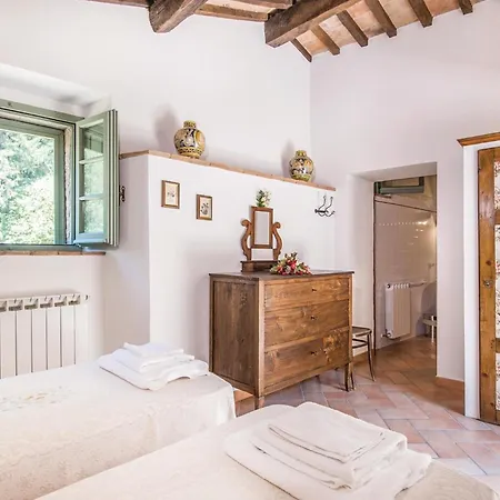 Cozy In Sarteano -si- With Kitchen